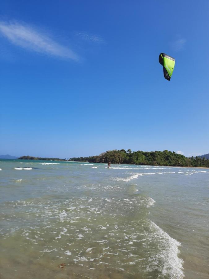 Eastwind Beach Club- El Nido Bagian luar foto